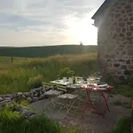 Buron De Cachebroche Proche Puy Mary Vakantiehuis *