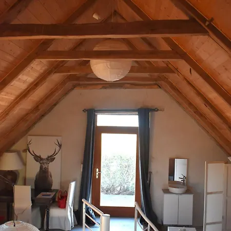 Buron De Cachebroche Proche Puy Mary Casa de Férias Cheylade